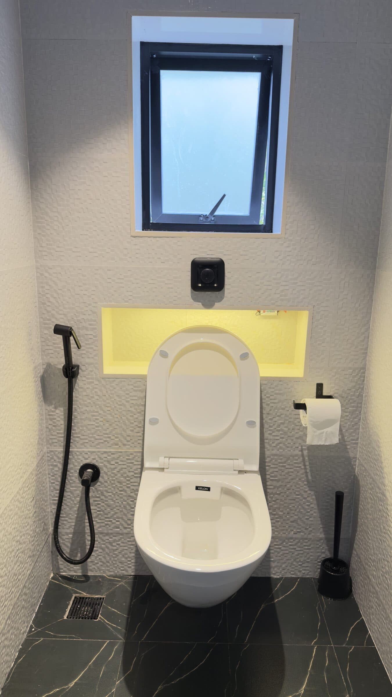 Clean & Modern Bathroom — view 2
